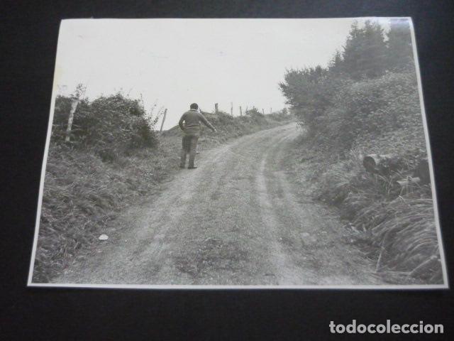 Fotograf&iacute;a antigua: GUIPUZCOA JOSE CRUZ LARRA&Ntilde;AGA SECUESTRO BANDA TERRORISTA ETA ANTIGUA FOTOGRAFIA 24 X 17 CM