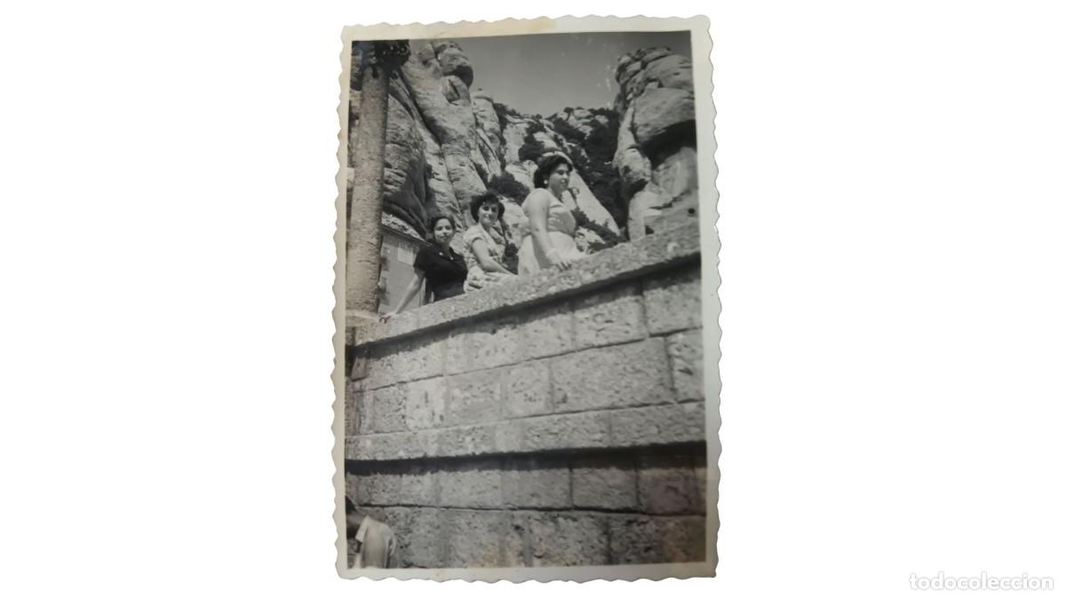 Fotograf&iacute;a antigua: FOTOGRAF&Iacute;A ANTIGUA DE TRES MUJERES EN MONTSERRAT - A&Ntilde;OS 40/50