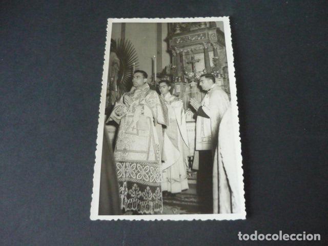 Fotografia antiga: VILLAFRANCA DE LOS CABALLEROS TOLEDO PRIMERA MISA ANTIGUA FOTOGRAFIA MEDINA FOTOGRAFO HERENCIA