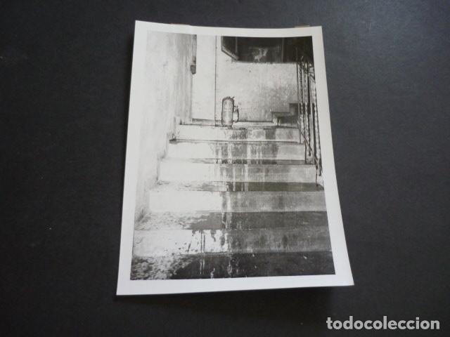 Fotograf&iacute;a antigua: MADRID CALLE DE ALCAL&Aacute; INCENDIO DE LA DISCOTECA ALCAL&Aacute; 20 FOTOGRAFIA ORIGINAL 18 X 13 CM