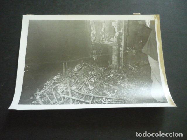 Photographie ancienne: MADRID CALLE DE ALCAL&Aacute; INCENDIO DE LA DISCOTECA ALCAL&Aacute; 20 FOTOGRAFIA ORIGINAL 18 X 13 CM