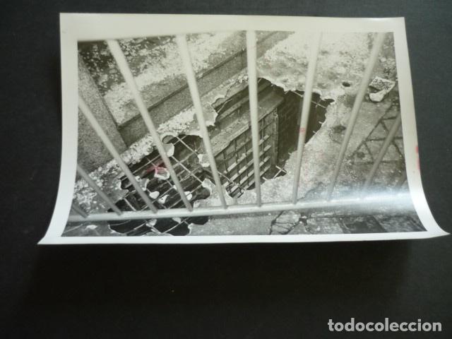Photographie ancienne: MADRID CALLE DE ALCAL&Aacute; INCENDIO DE LA DISCOTECA ALCAL&Aacute; 20 FOTOGRAFIA ORIGINAL 18 X 13 CM