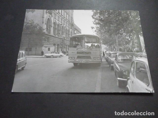 Fotografia antica: MADRID PASEO DEL PRADO MINISTERIO DE MARINA AUTOBUS FOTOGRAFIA ORIGINAL 18 X 24 CM