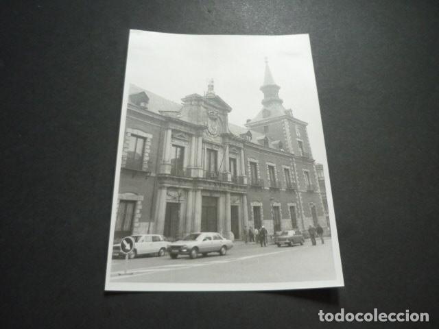 Fotografia antica: MADRID PLAZA DE SANTA CRUZ MINISTERIO DE ASUNTOS EXTERIORES FOTOGRAFIA ORIGINAL 18 X 13 CM