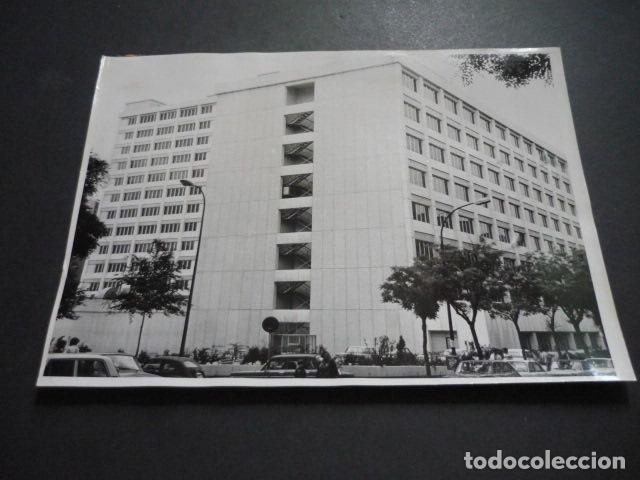 Fotografia antica: MADRID CALLE GUZMAN EL BUENO DELEGACION DE HACIENDA FOTOGRAFIA ORIGINAL 18 X 24 CM