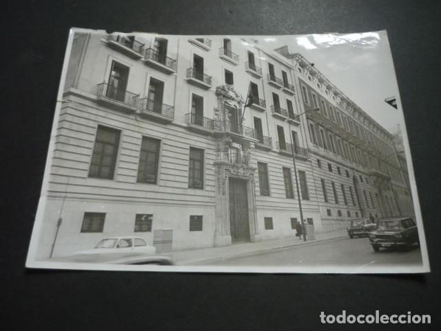 Fotograf&iacute;a antigua: MADRID CALLE DE ALCALA MINISTERIO DE HACIENDA FOTOGRAFIA ORIGINAL 18 X 24 CM