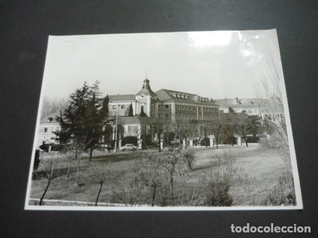 Fotografia antiga: MADRID MONCLOA INSTITUTO NACIONAL DE INVESTIGACIONES AGRARIAS FOTOGRAFIA ORIGINAL 18 X 24 CM