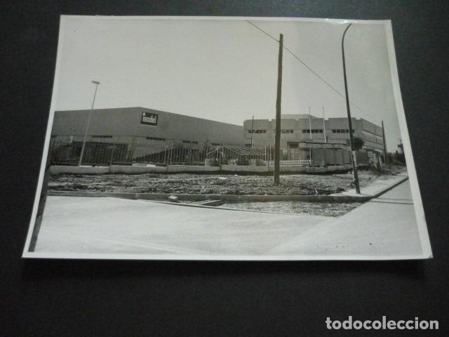 Fotografia antiga: MADRID CALLE MENDEZ ALVARO SEDE EMPRESA ISODEL FOTOGRAFIA ORIGINAL 18 X 24 CM