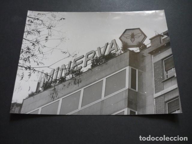 Alte Fotografie: MADRID SEDE DE SEGUROS MINERVA GRUPO RUMASA FOTOGRAFIA ORIGINAL 18 X 24 CM
