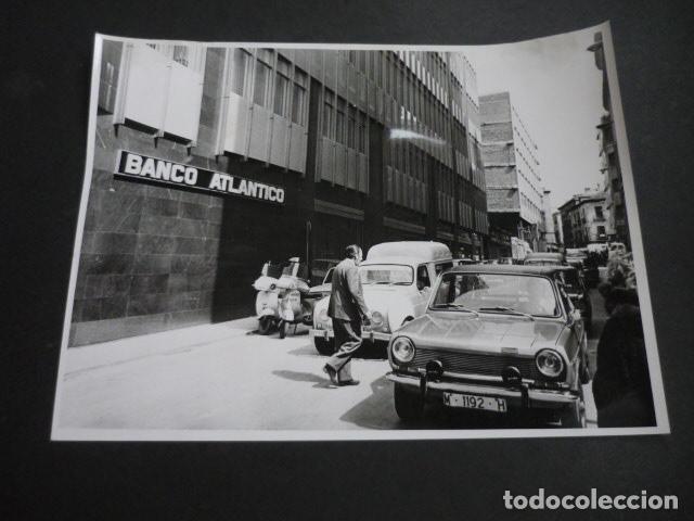 Alte Fotografie: MADRID GRAN VIA BANCO ATLANTICO FOTOGRAFIA ORIGINAL 24 X 18 CM