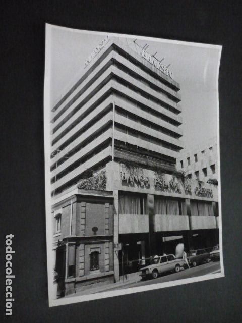 Fotografia antiga: MADRID PASEO DE LA CASTELLANA BANCO ESPA&Ntilde;OL DE CREDITO FOTOGRAFIA ORIGINAL 24 X 18 CM