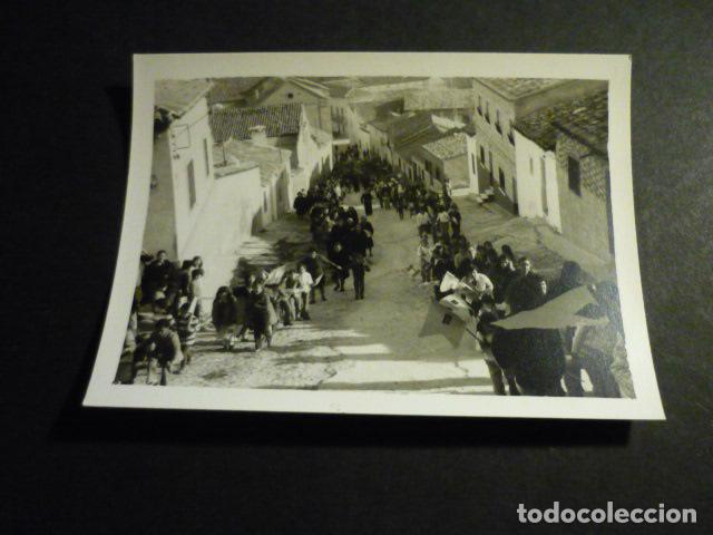 Fotograf&iacute;a antigua: CEBOLLA TOLEDO PROCESION VIRGEN DE LA ANTIGUA ANTIGUA FOTOGRAFIA 7,5 X 10,5 CM