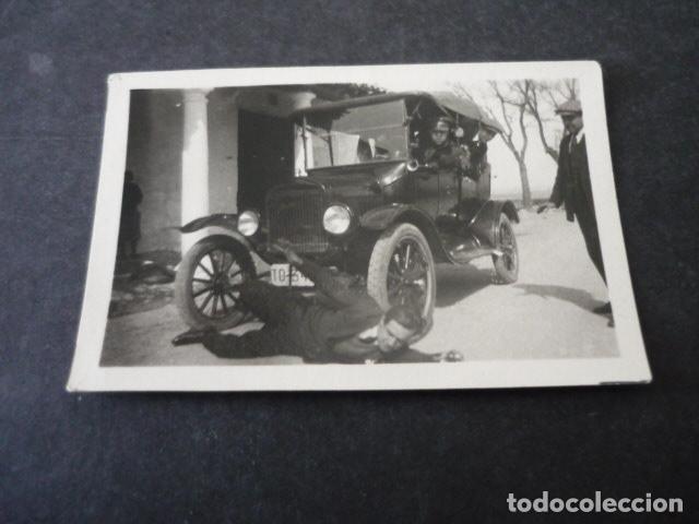 Alte Fotografie: AUTOMOVIL MATRICULA TOLEDO ANTIGUA FOTOGRAFIA 4,5 X 6,5 CM