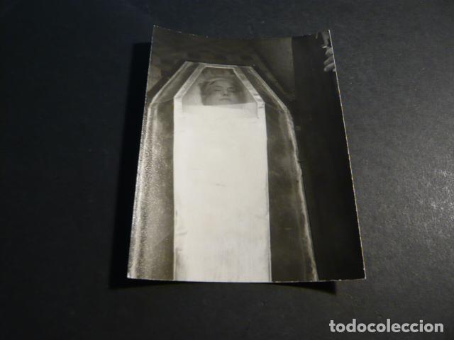 Photographie ancienne: HELECHOSA DE LOS MONTES BADAJOZ ENTIERRO ENRIQUETA DOMINGUEZ ANTIGUA FOTOGRAFIA 7,5 X 10,5 CM