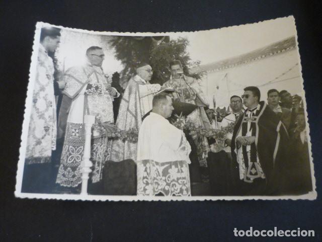 Fotograf&iacute;a antigua: VILLAFRANCA DE LOS CABALLEROS TOLEDO INAUGURACION MONUMENTO SAGRADO CORAZON FOTOGRAFIA 11,5 X 17 CM