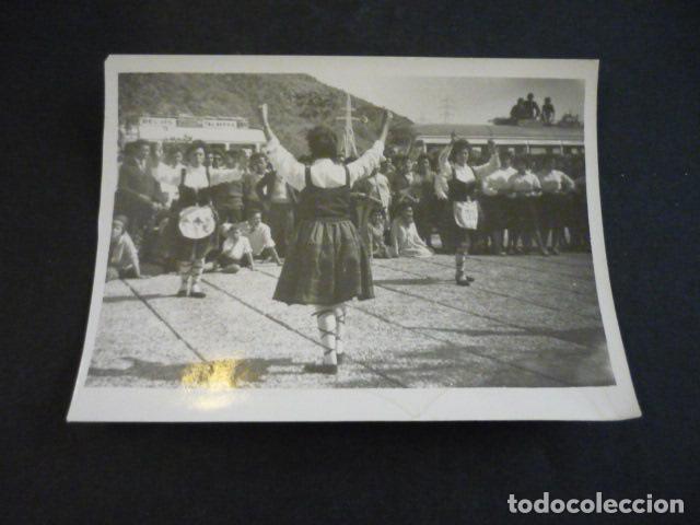 Fotograf&iacute;a antigua: PANTANO DEL CIJARA CACERES DANZA TIPICA ANTIGUA FOTOGRAFIA 8 X 11 CM