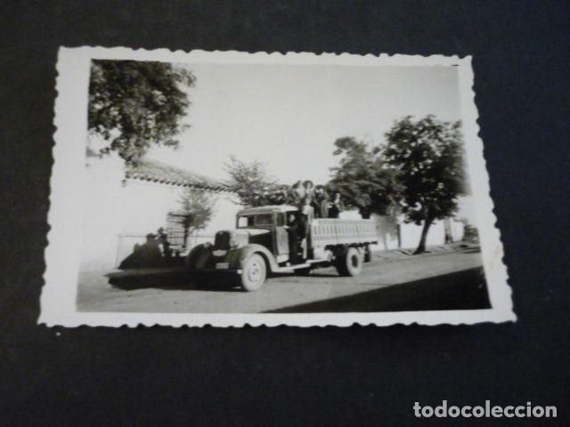 Alte Fotografie: PUERTO LAPICE CIUDAD REAL CAMION ANTIGUA FOTOGRAFIA 5,5 X 9 CM