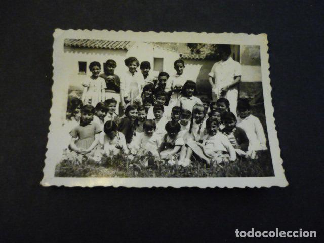 Antique Photography: ARGES TOLEDO NI&Ntilde;AS ANTE LA ESCUELA DE NI&Ntilde;AS ANTIGUA FOTOGRAFIA 9 X 6 CM