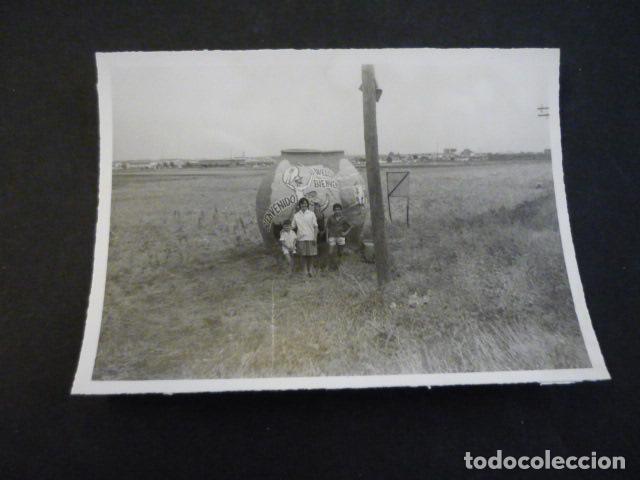 Alte Fotografie: ALCAZAR DE SAN JUAN CIUDAD REAL MADRE CON HIJOS ANTIGUA FOTOGRAFIA 7,5 X 10,5 CM