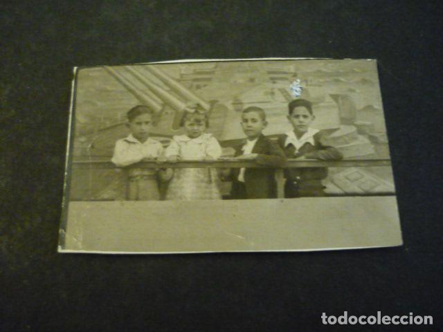 Fotografia antiga: HERENCIA CIUDAD REAL 1941 HERMANOS ANTIGUA FOTOGRAFIA POR MINUTERO AMBULANTE 4 X 6,5 CM