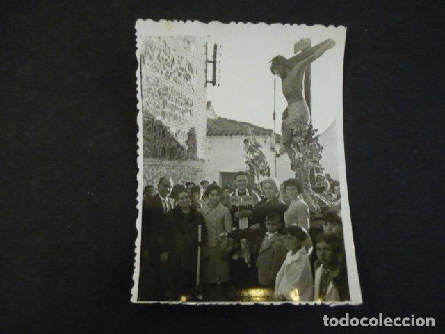 Fotografia antiga: SAN MARTIN DE PUSA TOLEDO PROCESION ANTIGUA FOTOGRAFIA 8 X 6 CM
