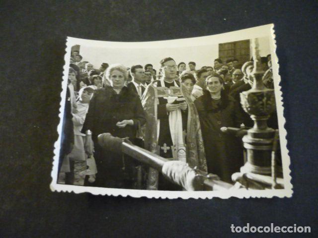 Fotografia antiga: SAN MARTIN DE PUSA TOLEDO PROCESION ANTIGUA FOTOGRAFIA 8 X 6 CM