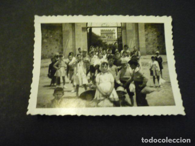 Fotograf&iacute;a antigua: LA SISLA TOLEDO GRUPO ANTIGUA FOTOGRAFIA 6 X 9 CM