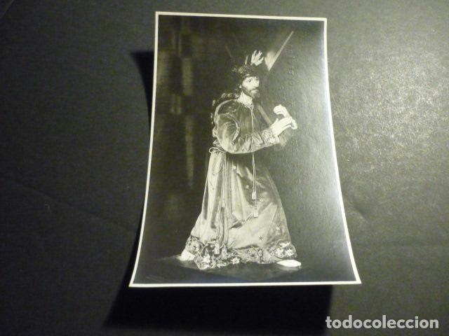 Fotografia antica: BARCELONA TALLER DE ESCULTURA ROSENDO OLIVELLA FOTOGRAFIA MUESTRARIO JESUS NAZARENO 8 X 13 CM