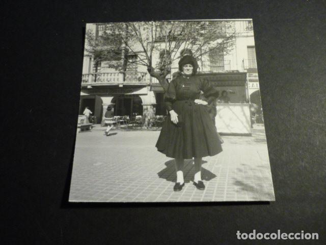 Fotograf&iacute;a antigua: PLASENCIA CACERES MUJER DE MONTEHERMOSO ANTIGUA FOTOGRAFIA 9 X 9 CM