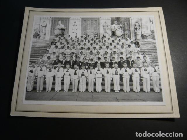 Alte Fotografie: MADRID GRUPO DE NI&Ntilde;OS PRIMERA COMUNION EN LA BIBLIOTECA NACIONAL DELMAS FOTOGRAFO FOTOGRAFIA 20 X 26