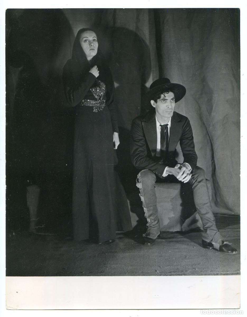 Antique Photography: Bodas de sangre, Federico Garc&iacute;a Lorca, 1&ordf; representaci&oacute;n en Paris Theatre L&acute;Atelier 1938. Dos fotos