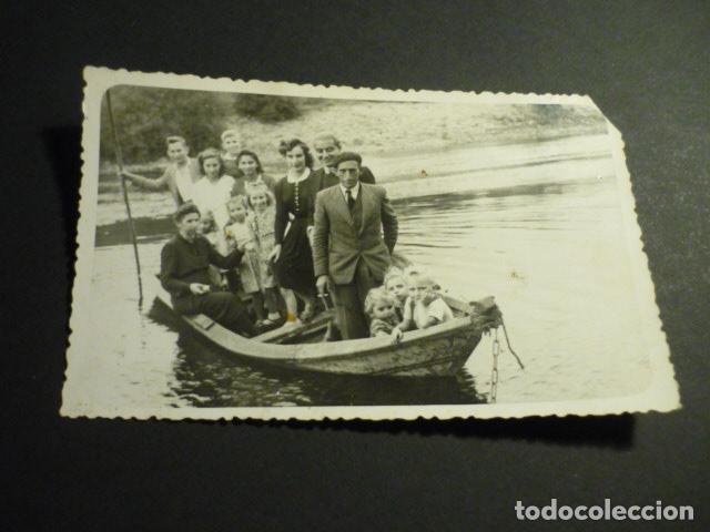 Alte Fotografie: ARRIONDAS ASTURIAS CRUZANDO EL SELLA EN CHALANA CALVO FOTOGRAFO ANTIGUA FOTOGRAFIA 9 X 13 CM