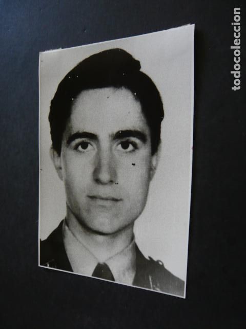 Fotografia antiga: MADRID ATENTADO TERRORISTA ETA PLAZA REPUBLICA DOMINICANA ANTIGUA FOTOGRAFIA ORIGINAL 12 X 17 CM