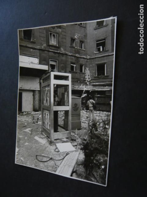 Fotograf&iacute;a antigua: MADRID ATENTADO TERRORISTA ETA PLAZA REPUBLICA DOMINICANA ANTIGUA FOTOGRAFIA ORIGINAL 12 X 17 CM