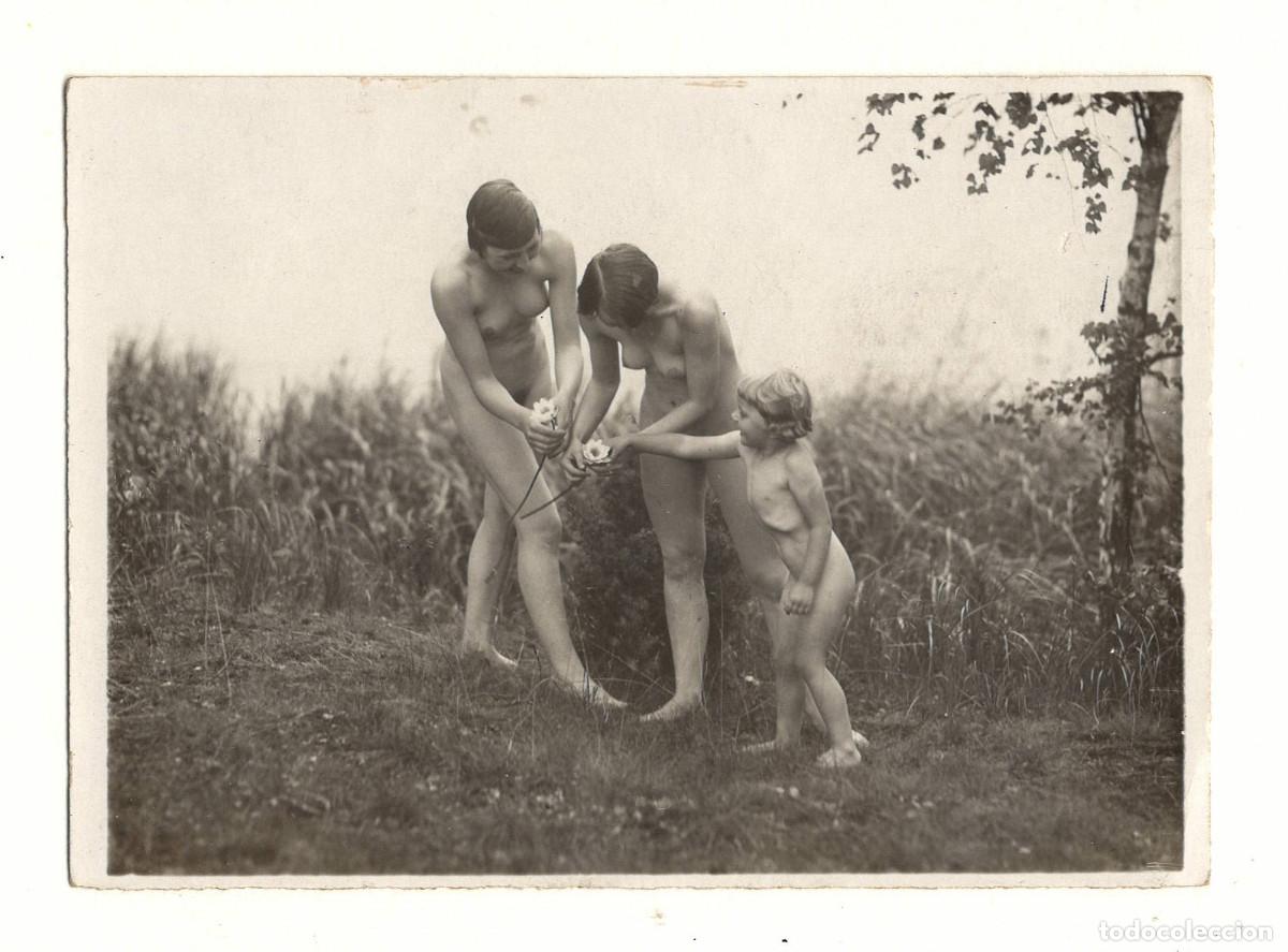 Antique Photography: Desnudos naturistas, ca 1930. Foto: Max M&uuml;ller.