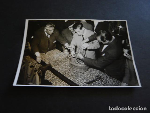 Antique Photography: MADRID CONCURSO GALLINA BLANCA ANTIGUA FOTOGRAFIA ORIGINAL 12 X 18 CM