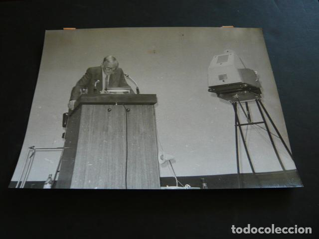 Fotografia antiga: BARCELONA II CONGRESO MUNDIAL DE PARAPSICOLOGIA ANTIGUA FOTOGRAFIA ORIGINAL 24 X 18 CM
