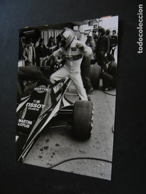Fotograf&iacute;a antigua: AUTOMOVIL DE CARRERAS F1 LOTUS 80 ANTIGUA FOTOGRAFIA ORIGINAL 12 X 18 CM