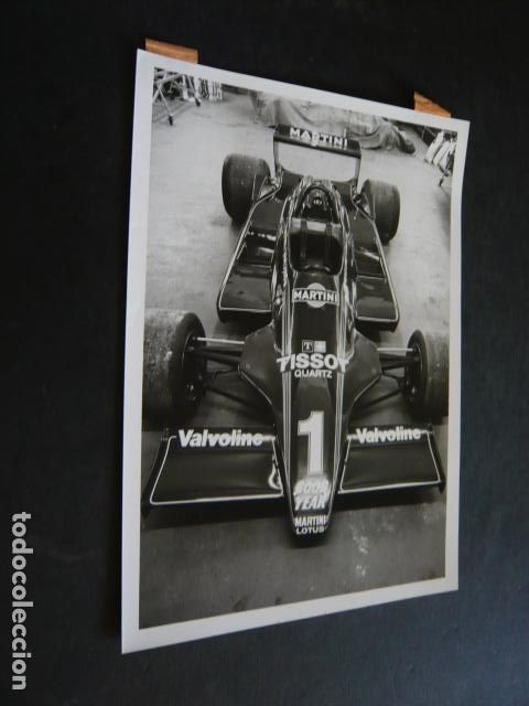 Fotograf&iacute;a antigua: AUTOMOVIL CARRETAS AUTOMOVILISMO F1 LOTUS ANTIGUA FOTOGRAFIA ORIGINAL 13 X 18 CM