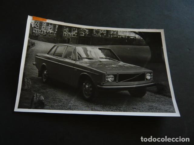 Fotograf&iacute;a antigua: AUTOMOVIL VOLVO 144 GRAND LUXE ANTIGUA FOTOGRAFIA ORIGINAL 12 X 18 CM