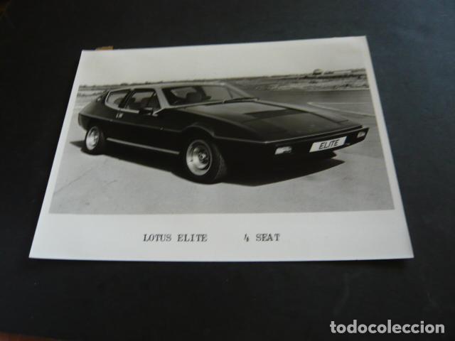 Fotograf&iacute;a antigua: AUTOMOVIL LOTUS ELITE 4 SEAT ANTIGUA FOTOGRAFIA ORIGINAL 16 X 21 CM