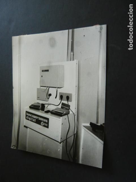 Alte Fotografie: MADRID SALON DE LA SEGURIDAD SICUR ANTIGUA FOTOGRAFIA ORIGINAL 24 X 18 CM