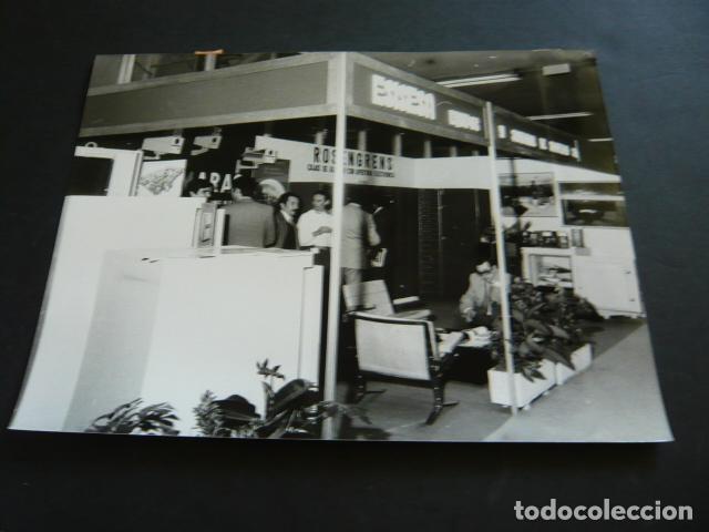 Fotografia antiga: MADRID SALON DE LA SEGURIDAD SICUR ANTIGUA FOTOGRAFIA ORIGINAL 24 X 18 CM