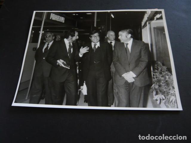 Alte Fotografie: MADRID SALON DE LA SEGURIDAD SICUR ANTIGUA FOTOGRAFIA ORIGINAL 24 X 18 CM
