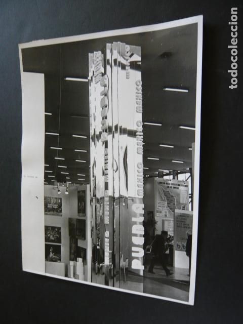 Fotograf&iacute;a antigua: MADRID FERIA DEL CAMPO STAND MEJICO 77 ANTIGUA FOTOGRAFIA ORIGINAL 24 X 18 CM