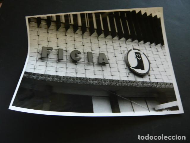 Fotografia antica: ELDA ALICANTE FICIA FERIA INTERNACIONAL DEL CALZADO ANTIGUA FOTOGRAFIA ORIGINAL 24 X 18 CM