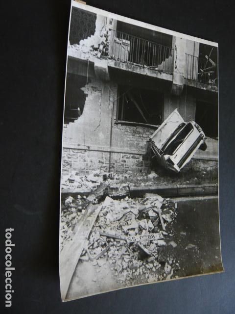 Antique Photography: EIBAR GUIPUZCOA ATENTADO ETA CUARTEL GUARDIA CIVIL ANTIGUA FOTOGRAFIA ORIGINAL 18 X 24 CM