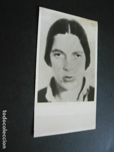 Fotografia antiga: LUCIA URGOITIA PRESUNTA TERRORISTA ETA ASESINADA ANTIGUA FOTOGRAFIA ORIGINAL 20 X 12 CM