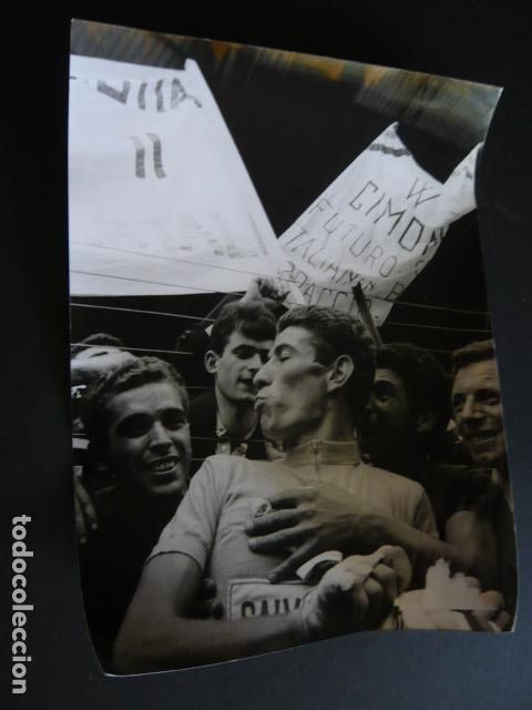Alte Fotografie: FELICE GIMONDI CICLISTA ANTIGUA FOTOGRAFIA ORIGINAL 18 X 24 CM