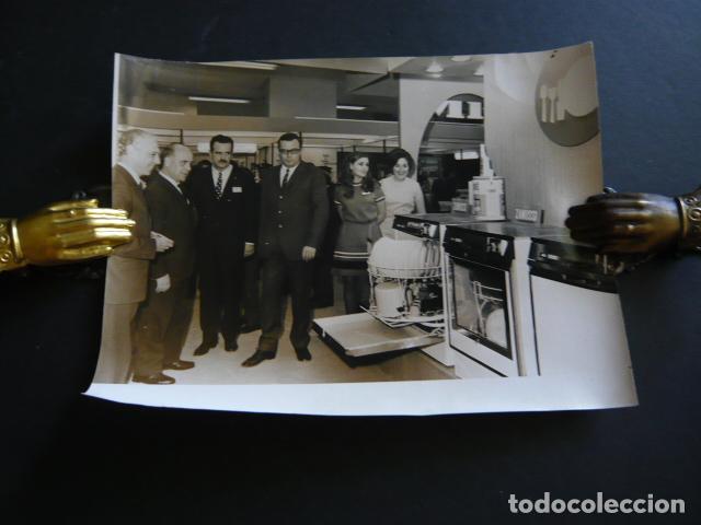 Fotografia antiga: MADRID SALON DE LA ELECTRIFICACION ANTIGUA FOTOGRAFIA ORIGINAL 18 X 24 CM